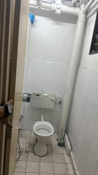 Apartment for Sale at Aman Putra Apartment - Allister Seow - Bathroom - PropertyGuru.com.my