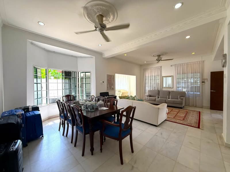Rumah Berkembar untuk Dijual di Tiara Kemensah (Ulu Kelang) - Cik Maya Abdul - Living Room - PropertyGuru.com.my