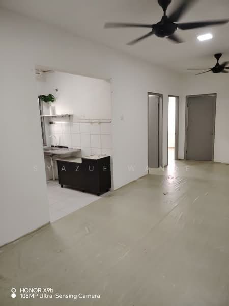 Apartment for Rent at Gapura Bayu - Syazue Wanie - Kitchen - PropertyGuru.com.my