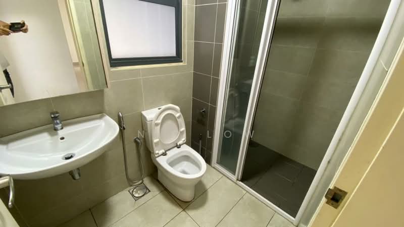 Kondominium untuk Disewa di Lakeville Residence - Nic Low - Bathroom - PropertyGuru.com.my