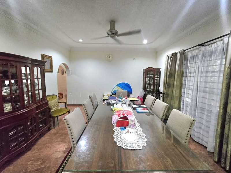 Rumah Banglo untuk Dijual di Kampung Tunku (Petaling Jaya) - AimiRahim Hartanah - Dining Room - PropertyGuru.com.my