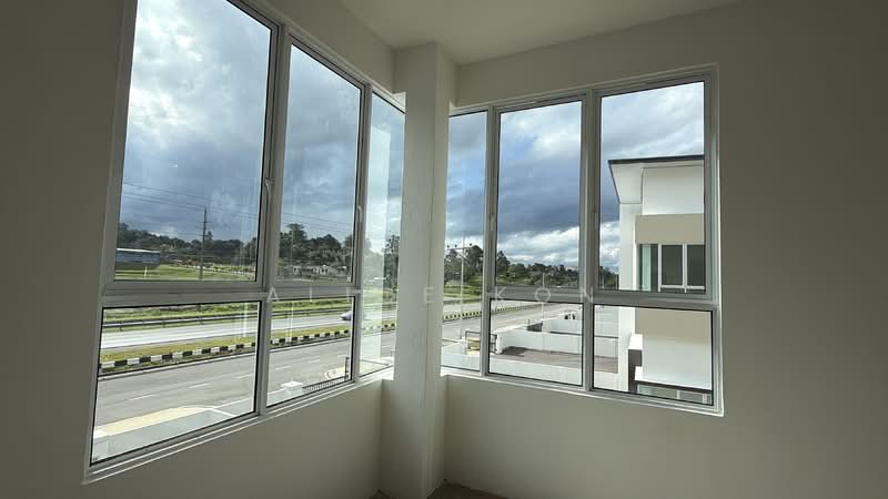 Warehouse for Rent in Kuching (Sarawak) - Alice Kon - PropertyGuru.com.my