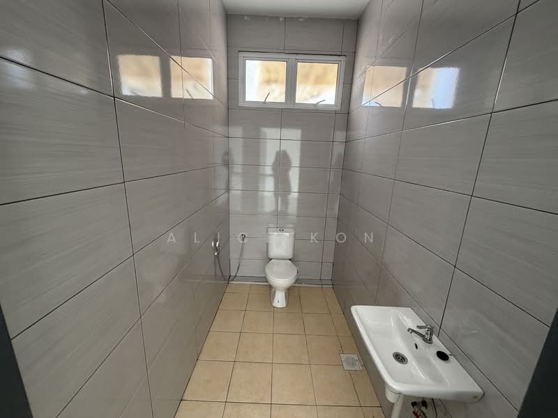 Warehouse for Rent in Kuching (Sarawak) - Alice Kon - PropertyGuru.com.my