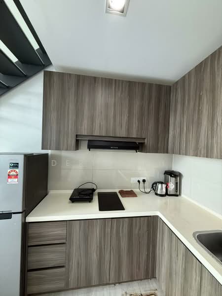 Servis Apartment untuk Disewa di The Square @ One City - Deric Goh - Kitchen - PropertyGuru.com.my