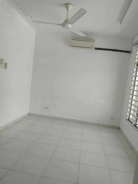 2-storey Terraced House for Rent in Taman Pelangi Semenyih 2 (Semenyih) - Jessie Lim - Interior - PropertyGuru.com.my