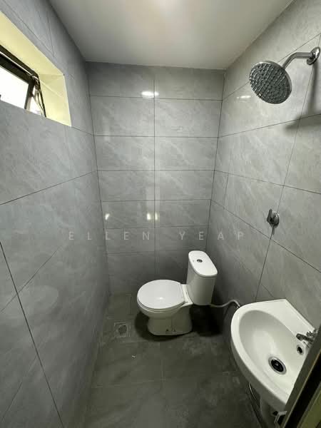 2-storey Terraced House for Sale in Perling (Johor) - Ellen Yeap - Bathroom - PropertyGuru.com.my