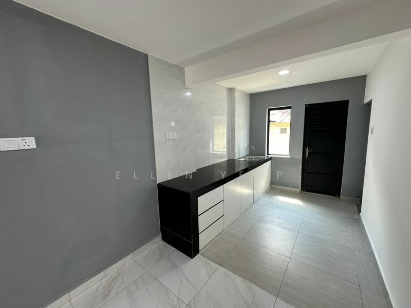 2-storey Terraced House for Sale in Perling (Johor) - Ellen Yeap - Kitchen - PropertyGuru.com.my