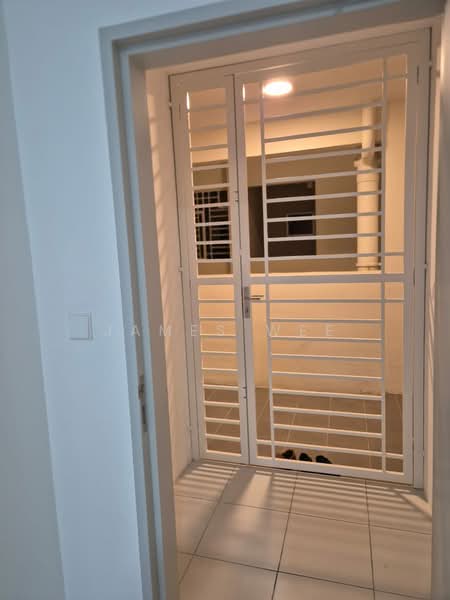 Kondominium untuk Disewa di Residensi Sateria - James Wee - Entrance - PropertyGuru.com.my