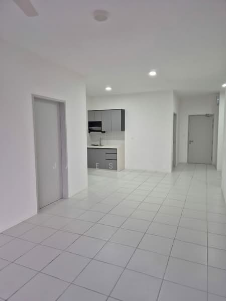 Kondominium untuk Disewa di Residensi Sateria - James Wee - Living Hall - PropertyGuru.com.my