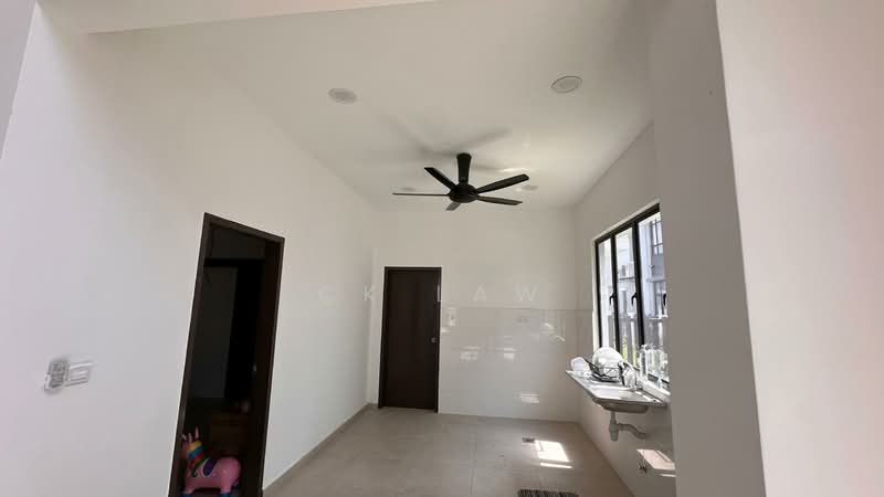 2-storey Terraced House for Rent in Setia Ecohill (Semenyih) - CK Law - Kitchen - PropertyGuru.com.my