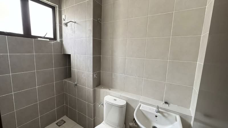 2-storey Terraced House for Rent in Setia Ecohill (Semenyih) - CK Law - Bathroom - PropertyGuru.com.my