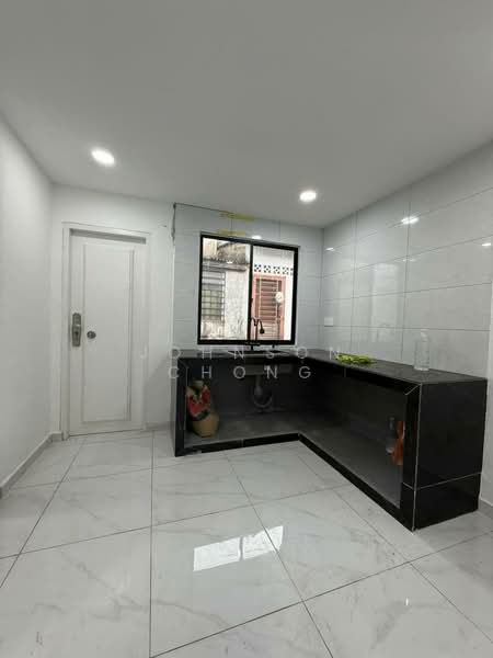 Rumah Teres 2 Tingkat untuk Dijual di Permas Jaya (Johor Bahru) - Johnson Chong - PropertyGuru.com.my