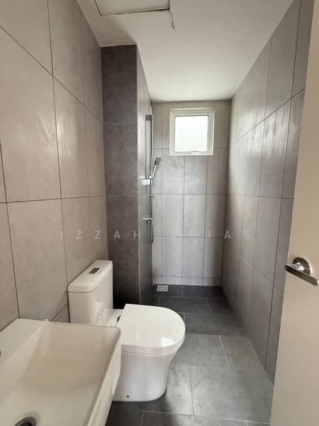 Servis Apartment untuk Dijual di Tuan 2egacy - Izzah Alias - Bathroom - PropertyGuru.com.my
