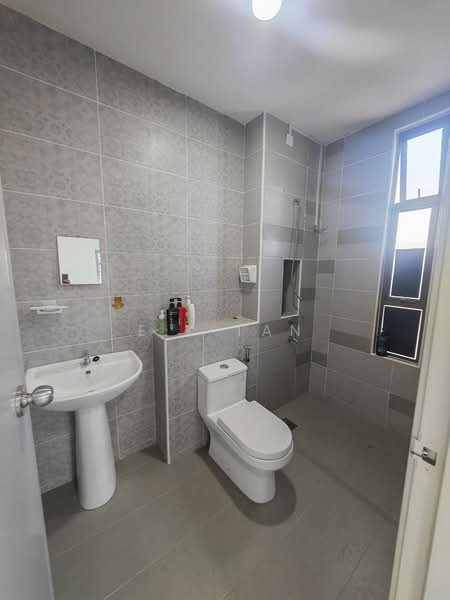 2-storey Terraced House for Rent in Taman Mutiara Rini (Skudai) - E.K Tan - Bathroom - PropertyGuru.com.my