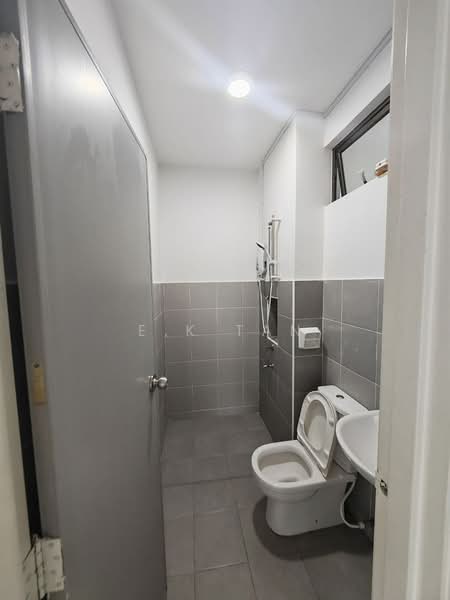 2-storey Terraced House for Rent in Taman Mutiara Rini (Skudai) - E.K Tan - Bathroom - PropertyGuru.com.my