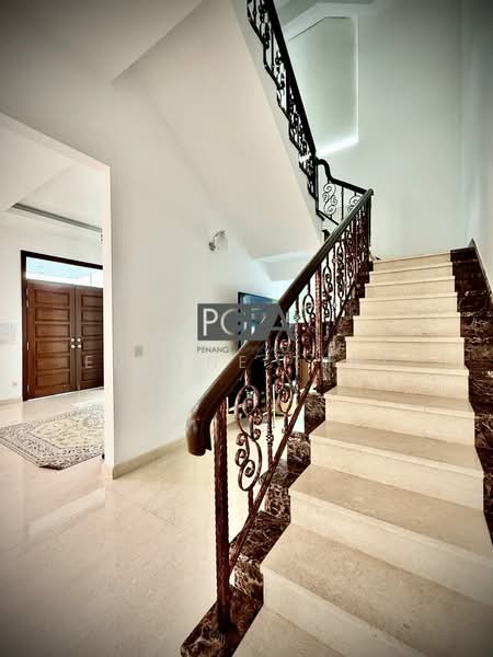 Rumah Banglo untuk Dijual di Desa Ria (Sungai Ara) - Eugene Tung - Entrance - PropertyGuru.com.my