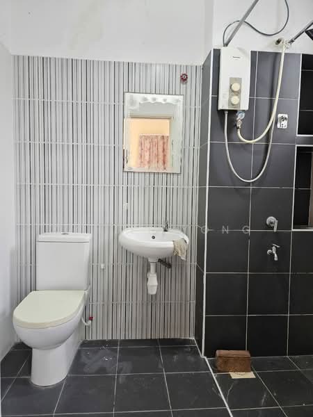 2-storey Terraced House for Sale in Setia Eco Village (Gelang Patah) - Daniel Yong - Bathroom - PropertyGuru.com.my