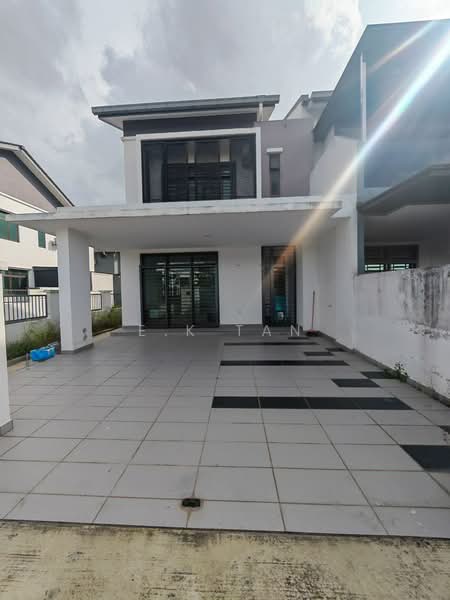 Rumah Teres untuk Disewa di Taman Mutiara Rini (Skudai) - E.K Tan - Exterior - PropertyGuru.com.my
