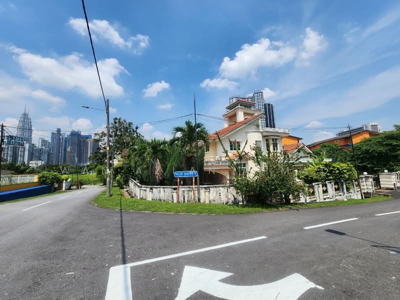 Bungalow for Sale in Keramat (Kuala Lumpur) - Wan Azlan Ahmad - PropertyGuru.com.my