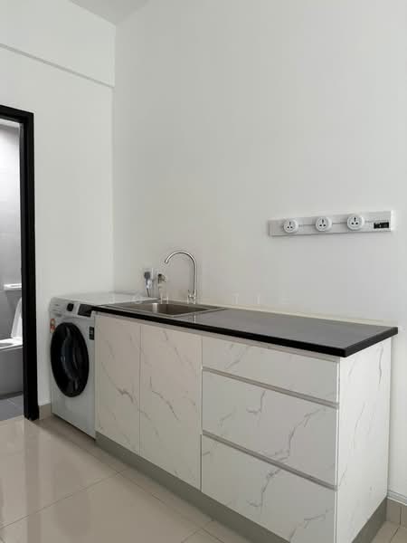 Service Residence for Rent at TRELLIS RESIDENCES - John Tee - Kitchen - PropertyGuru.com.my