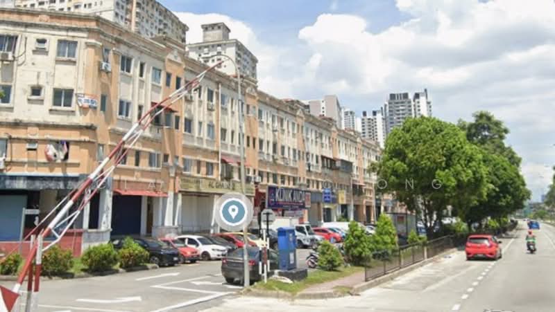 Shop / Office for Sale in Taman Serdang Perdana (Seri Kembangan) - Clarence Chong - Exterior - PropertyGuru.com.my