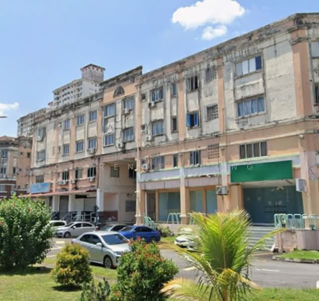 Shop / Office for Sale in Taman Serdang Perdana (Seri Kembangan) - Clarence Chong - Exterior - PropertyGuru.com.my