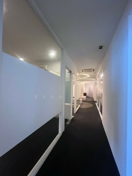 Kedai / Pejabat untuk Disewa di Petaling Jaya (Selangor) - Ryan Tan - Corridor - PropertyGuru.com.my