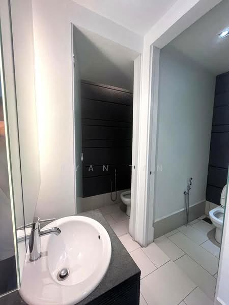 Kedai / Pejabat untuk Disewa di Petaling Jaya (Selangor) - Ryan Tan - Bathroom - PropertyGuru.com.my