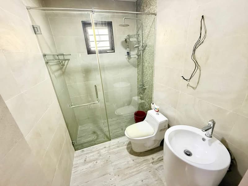 2.5-storey Terraced House for Sale in Ampang Jaya (Ampang) - Cik Maya Abdul - Bathroom - PropertyGuru.com.my