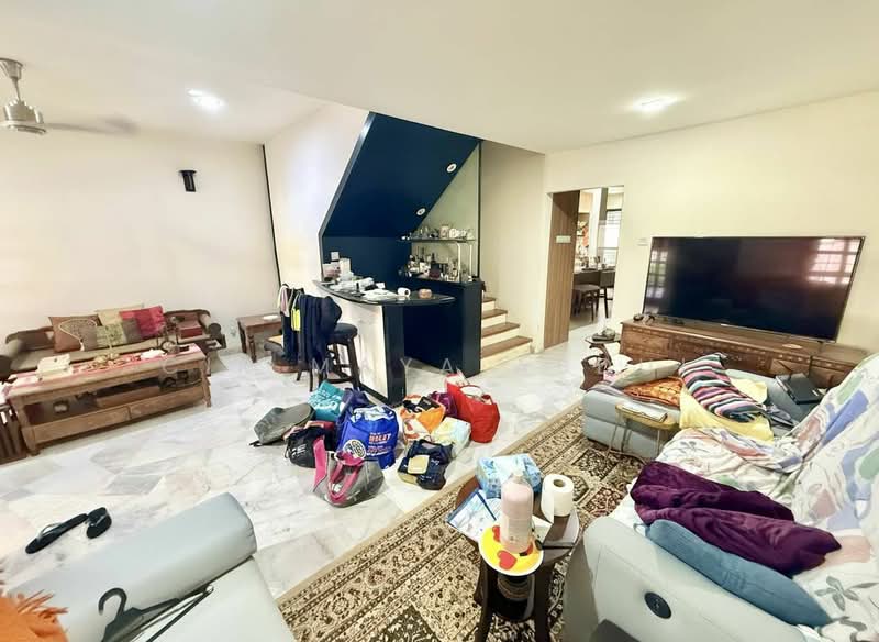 2.5-storey Terraced House for Sale in Ampang Jaya (Ampang) - Cik Maya Abdul - Living Room - PropertyGuru.com.my