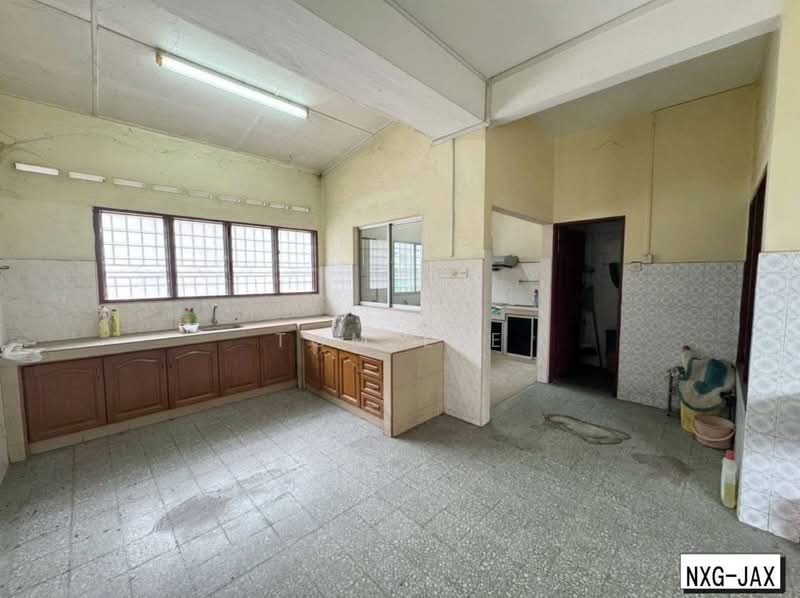 2-storey Terraced House for Sale in Kampung Raja Uda (Port Klang (Pelabuhan Klang)) - Tom Lee - PropertyGuru.com.my