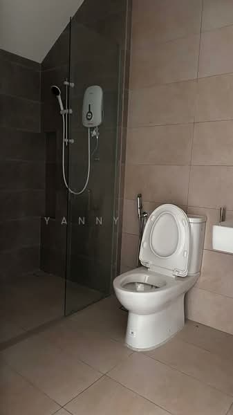 Rumah Teres 2 Tingkat untuk Dijual di Banting (Selangor) - Yanny Lee - Bathroom - PropertyGuru.com.my