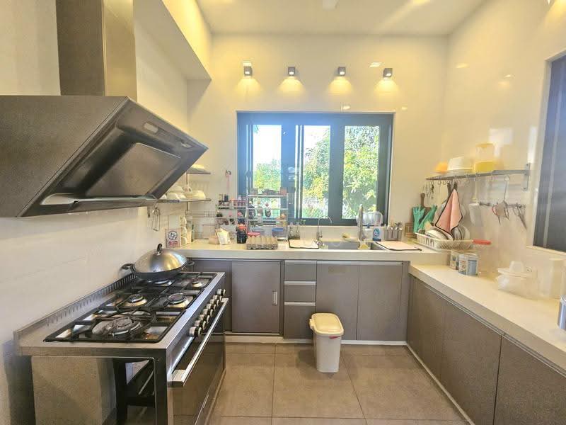 2-storey Terraced House for Sale in Bandar Rimbayu (Telok Panglima Garang) - Leon Goh - Kitchen - PropertyGuru.com.my