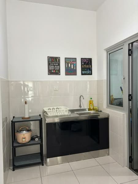 Servis Apartment untuk Disewa di Saville @ Kajang - Sue Ahmad - Kitchen - PropertyGuru.com.my