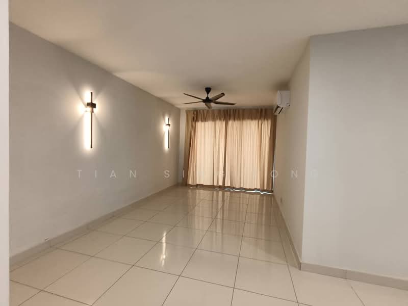 Kondominium untuk Dijual di Aurora Residence @ Lake Side City - Tian Sing Fong - Living Room - PropertyGuru.com.my