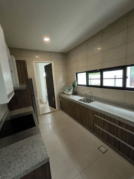 Bungalow for Rent in Senibong (Permas Jaya) - Will Loh - Kitchen - PropertyGuru.com.my