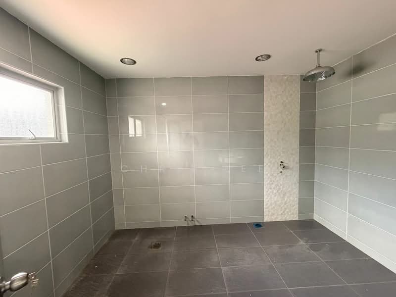 Semi-Detached House for Sale in Sunway Damansara (Kota Damansara) - CHRIS LEE - Bathroom - PropertyGuru.com.my