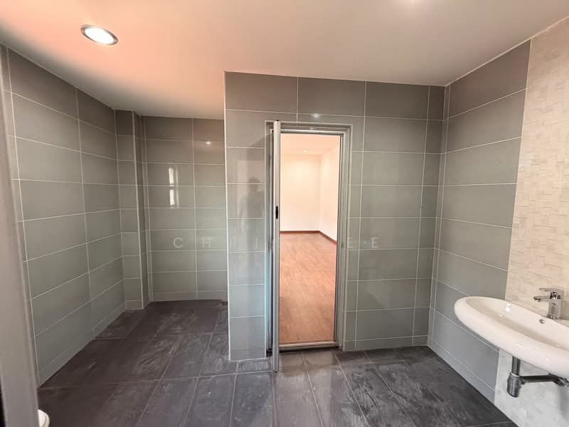 Semi-Detached House for Sale in Sunway Damansara (Kota Damansara) - CHRIS LEE - Bathroom - PropertyGuru.com.my