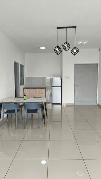 Pangsapuri untuk Disewa di Aliff Avenue (Dwi Alif) - Stephanie Yap - Dining Room - PropertyGuru.com.my