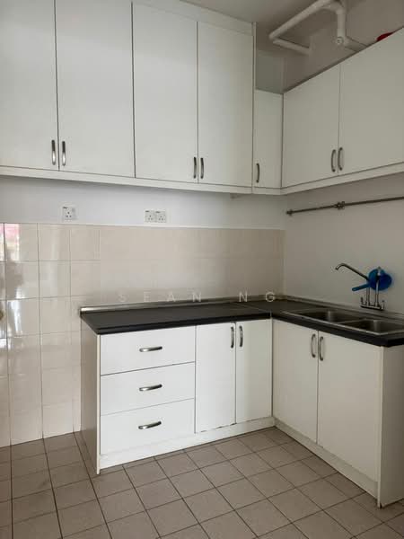 Pangsapuri untuk Dijual di Jalil Damai Apartments - Sean Ng - Kitchen - PropertyGuru.com.my
