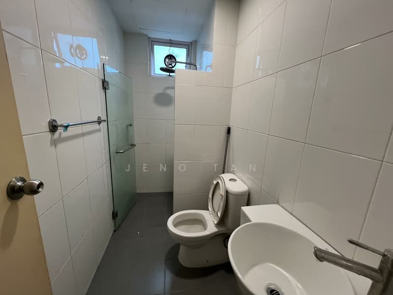 Pangsapuri untuk Dijual di Nu Ryegates - Jeno Tan - Bathroom - PropertyGuru.com.my