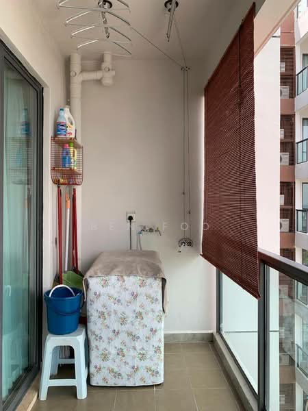 Kondominium untuk Dijual di R&F Princess Cove Phase 1 - Ben Foo - Balcony - PropertyGuru.com.my