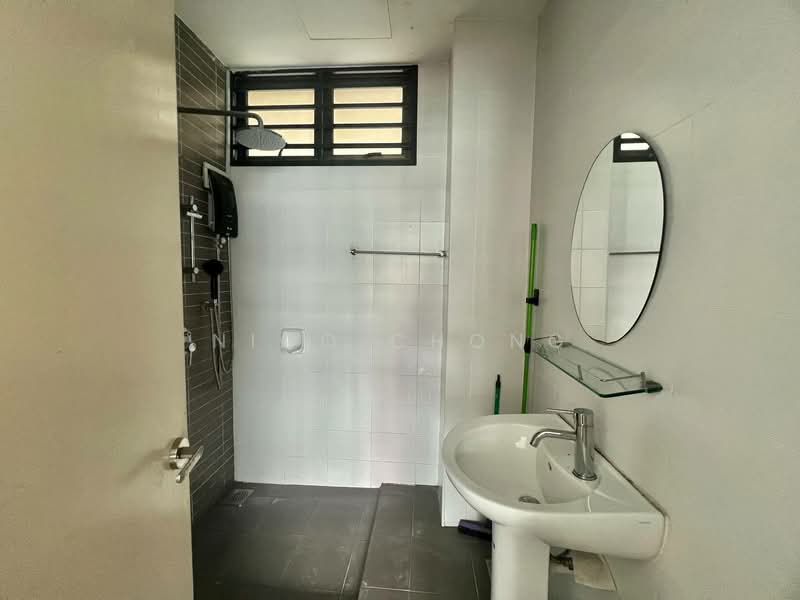 Service Residence for Sale at Palazio - Nico Chong - Bathroom - PropertyGuru.com.my