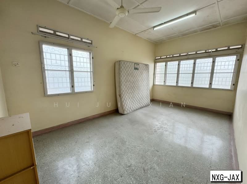 2-storey Terraced House for Sale in Kampung Raja Uda (Port Klang (Pelabuhan Klang)) - Hui Juin Xian - Bedroom - PropertyGuru.com.my