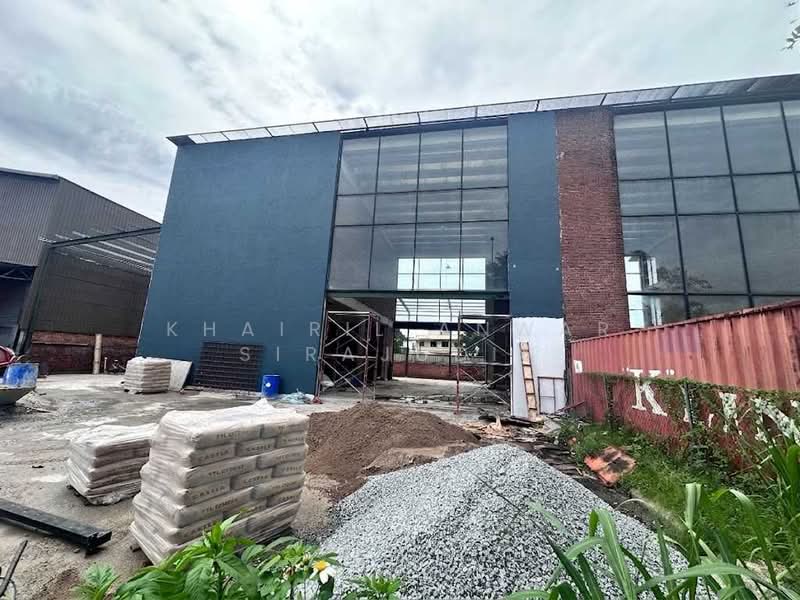 Semi-D Factory for Rent in Subang (Selangor) - Khairil Anwar Sirajudin - Exterior - PropertyGuru.com.my