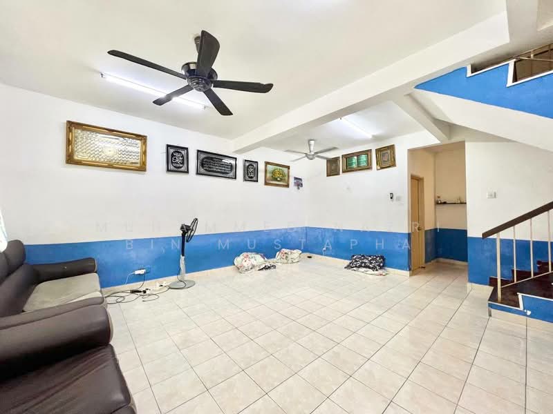 Rumah Teres 2 Tingkat untuk Dijual di Bandar Tasik Kesuma (Beranang) - Muhammed Nazri bin Mustapha - Living Room - PropertyGuru.com.my