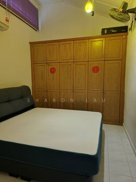 1.5-storey Terraced House for Sale in Taman Molek (Johor Bahru) - Sharon Lau - PropertyGuru.com.my
