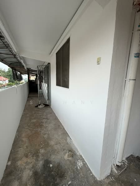 Flat for Sale at Flat Taman Ungku Tun Aminah - Stephany . - Corridor - PropertyGuru.com.my