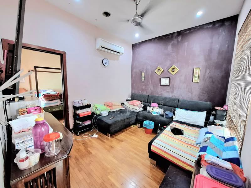 Rumah Berkembar untuk Dijual di Setia Eco Park (Setia Alam) - Nahathir Shahabudin - Living Room - PropertyGuru.com.my