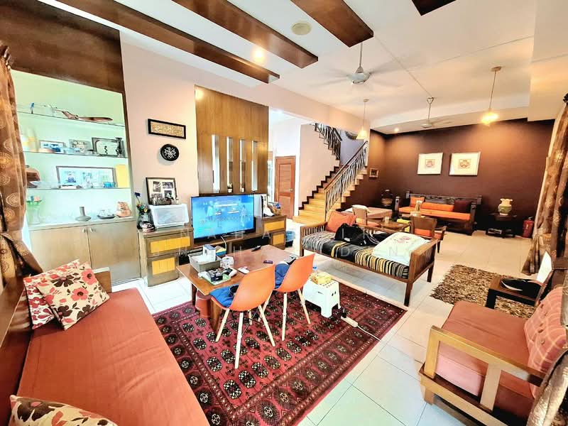 Rumah Berkembar untuk Dijual di Setia Eco Park (Setia Alam) - Nahathir Shahabudin - Living Room - PropertyGuru.com.my